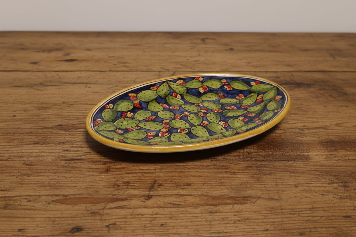 Vassoio decoro fico d’India in ceramica di Caltagirone