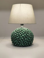 Lampada modello pigna in ceramica di Caltagirone
