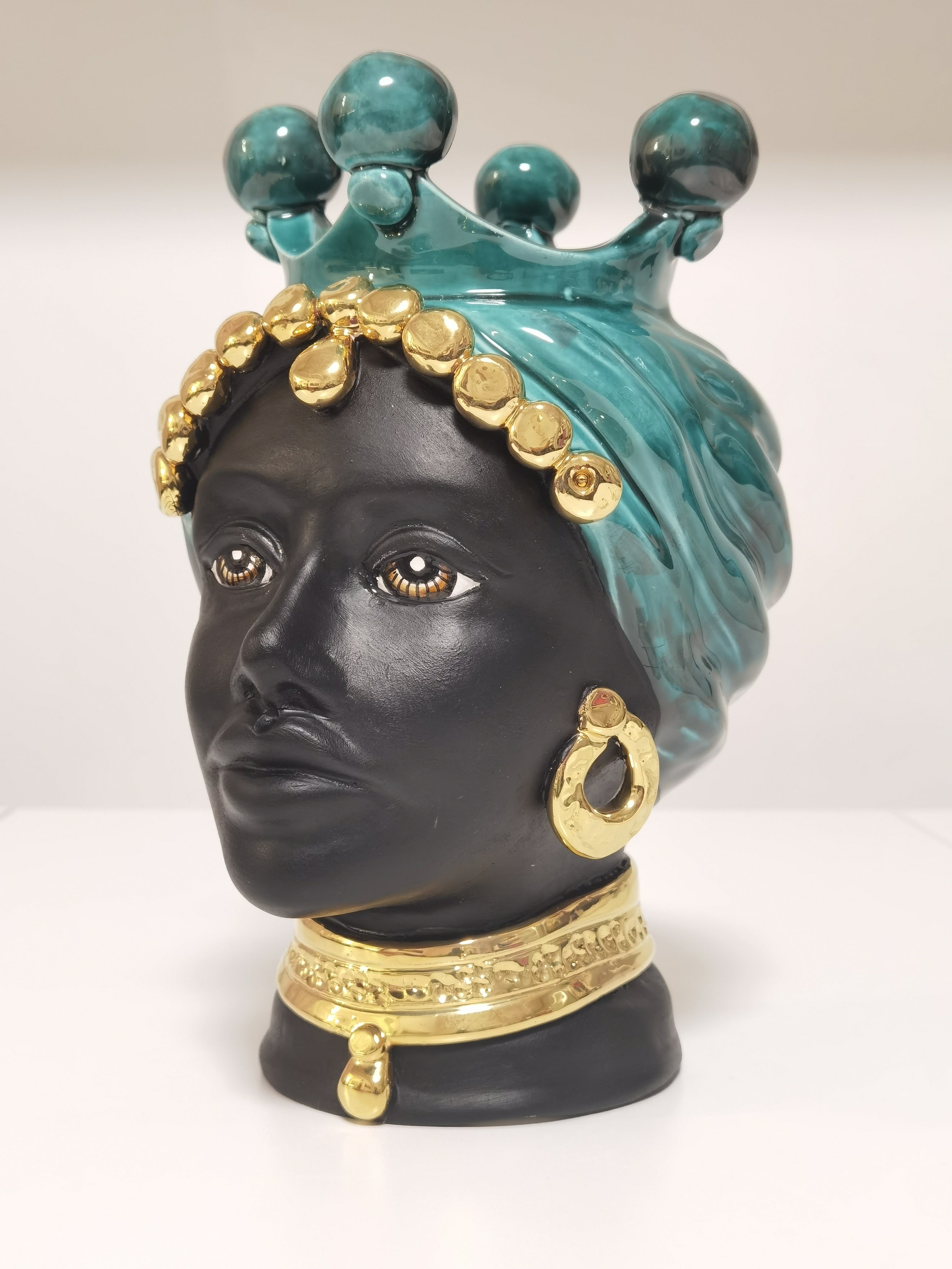 Donna Testa di Moro con Corona e Oro – Ceramica di Caltagirone 25 cm