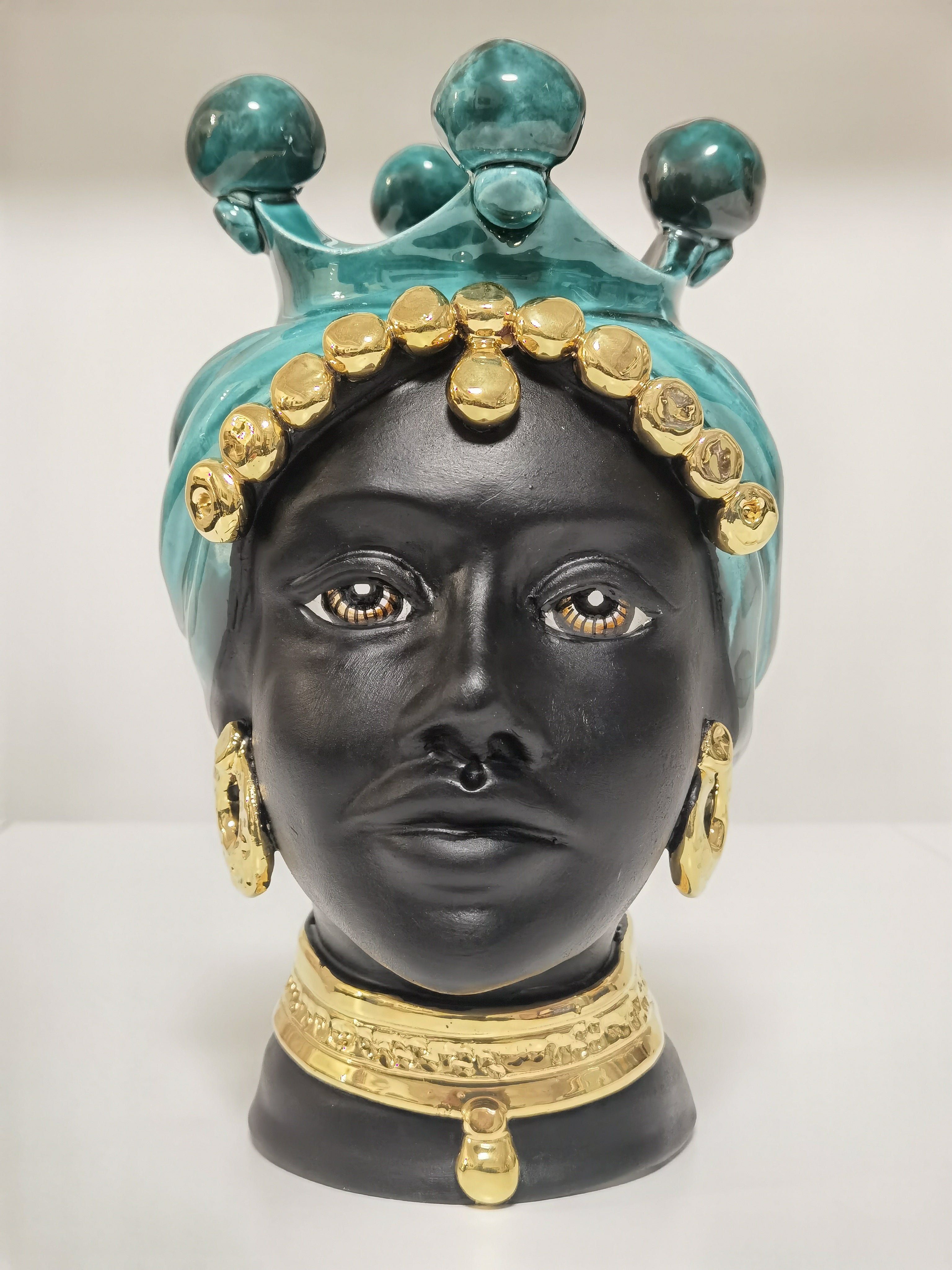 Donna Testa di Moro con Corona e Oro – Ceramica di Caltagirone 25 cm