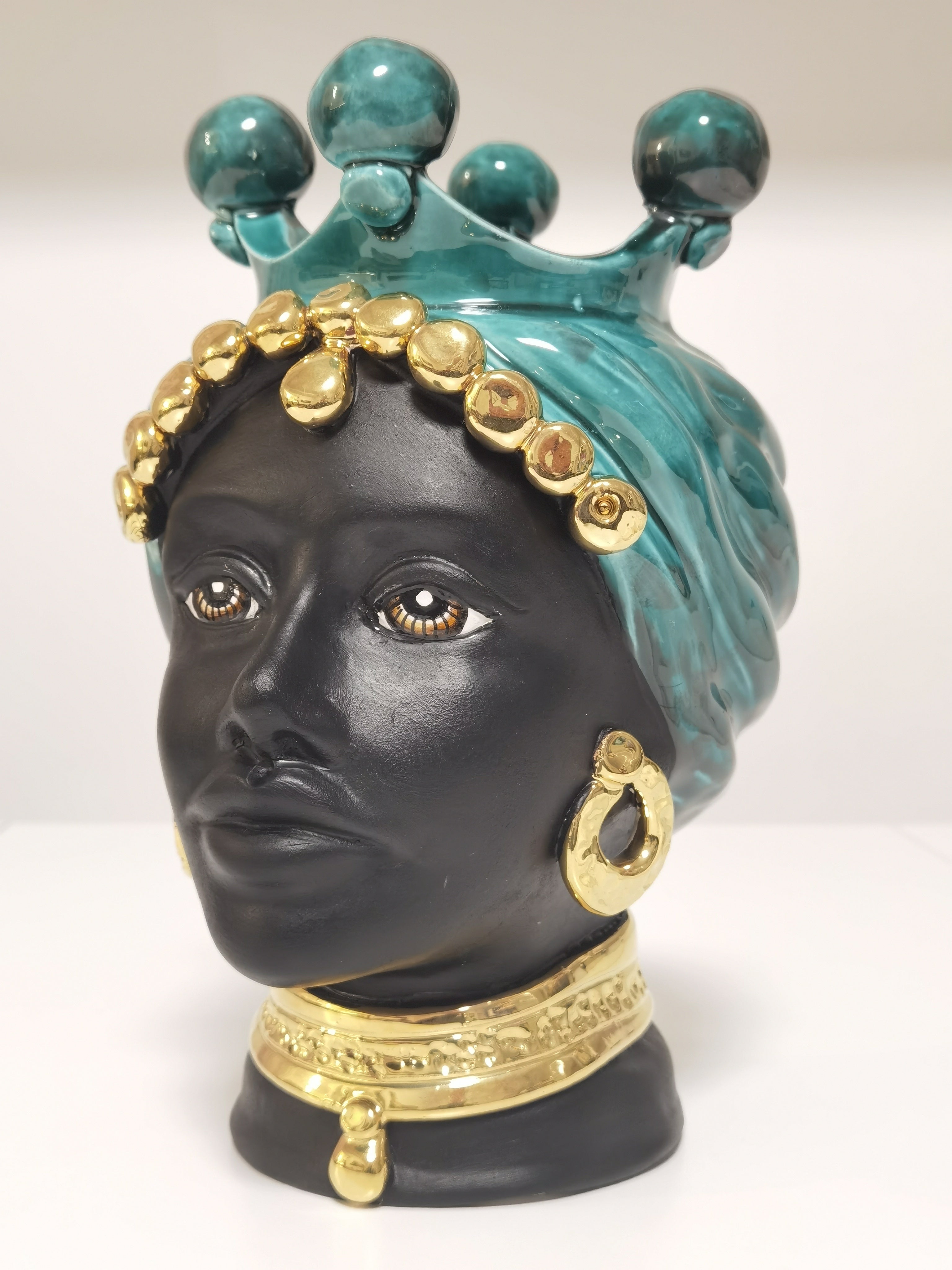 Donna Testa di Moro con Corona e Oro – Ceramica di Caltagirone 25 cm