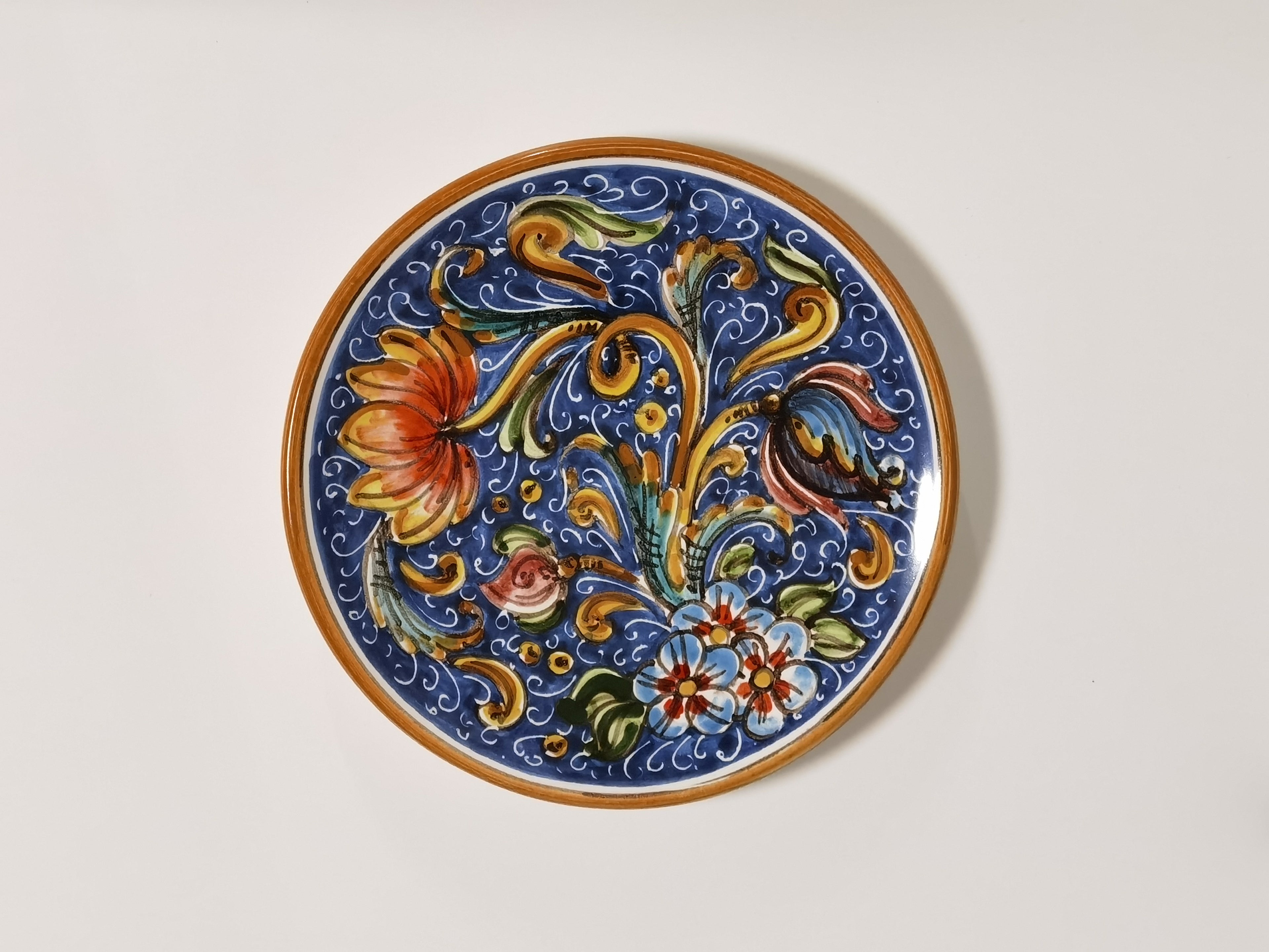 Piatto Settecento 20 cm – Ceramica di Caltagirone con Decoro Classico Siciliano