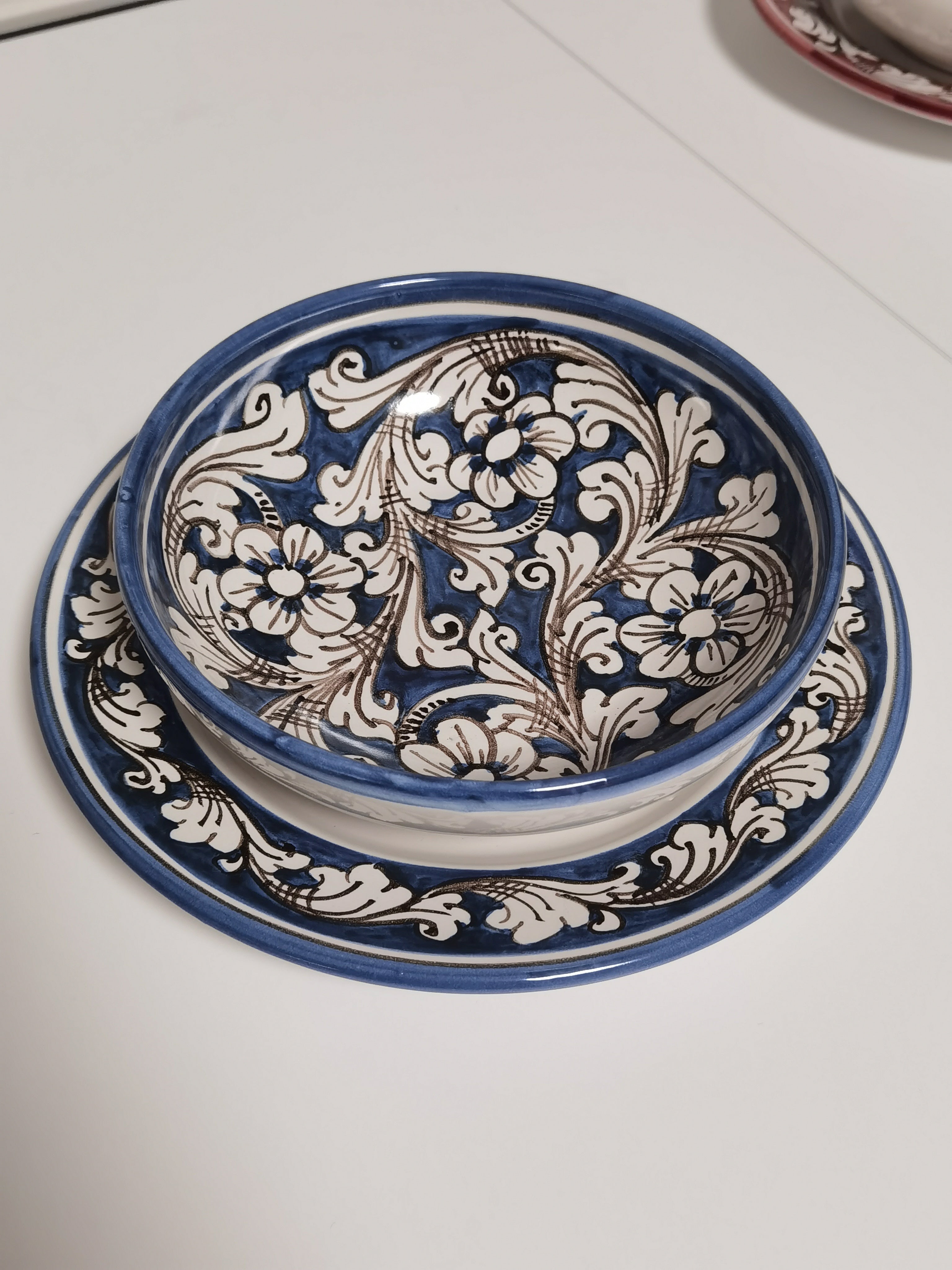 Set di Piatti Artigianali Ornati con Fiori – Ceramica di Caltagirone (6 pezzi)