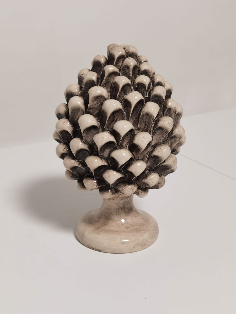 Pigna Decorativa in Ceramica di Caltagirone – Handmade – 20 cm