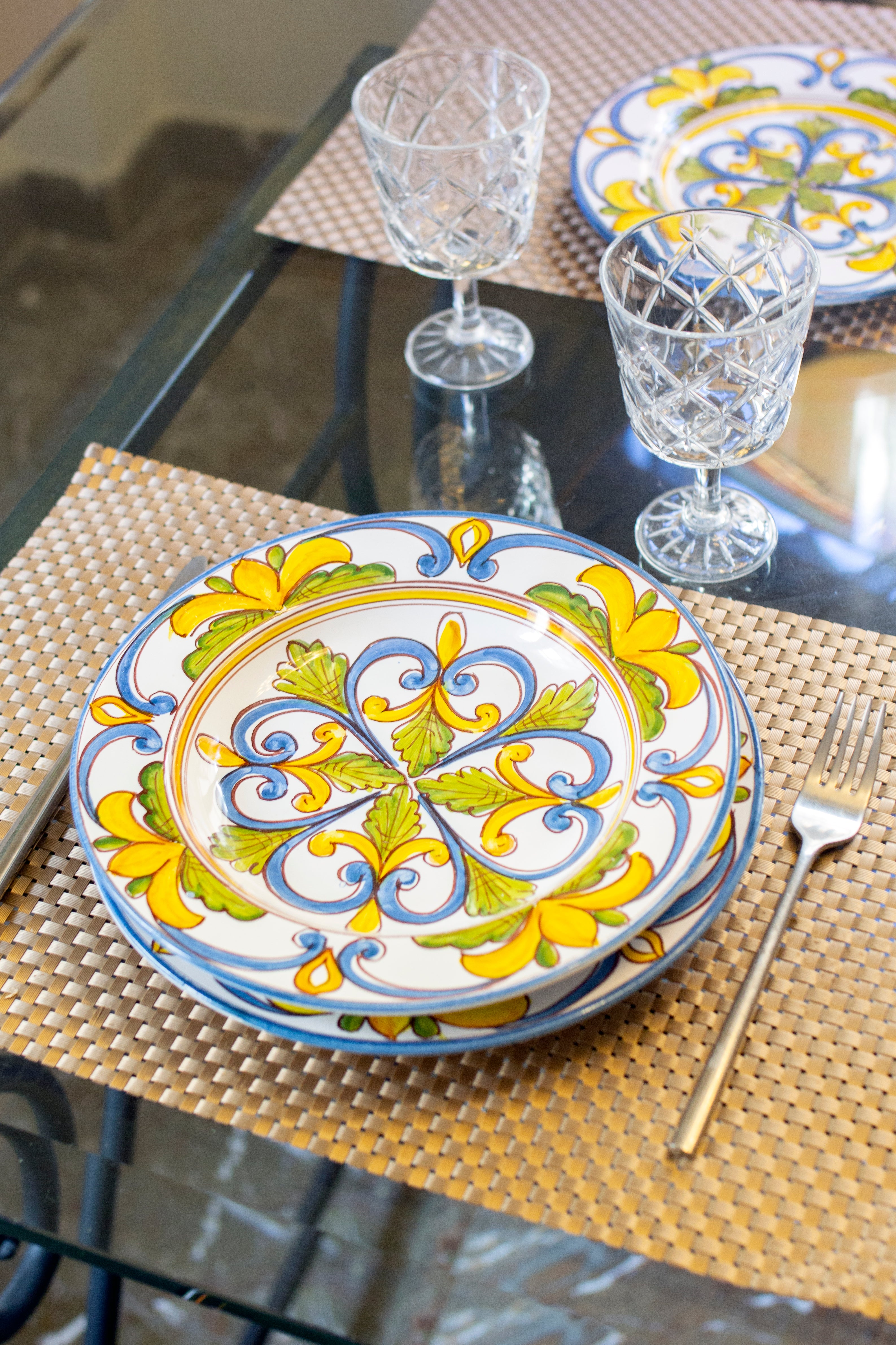 Set piatti piano e fondo in ceramica di Caltagirone